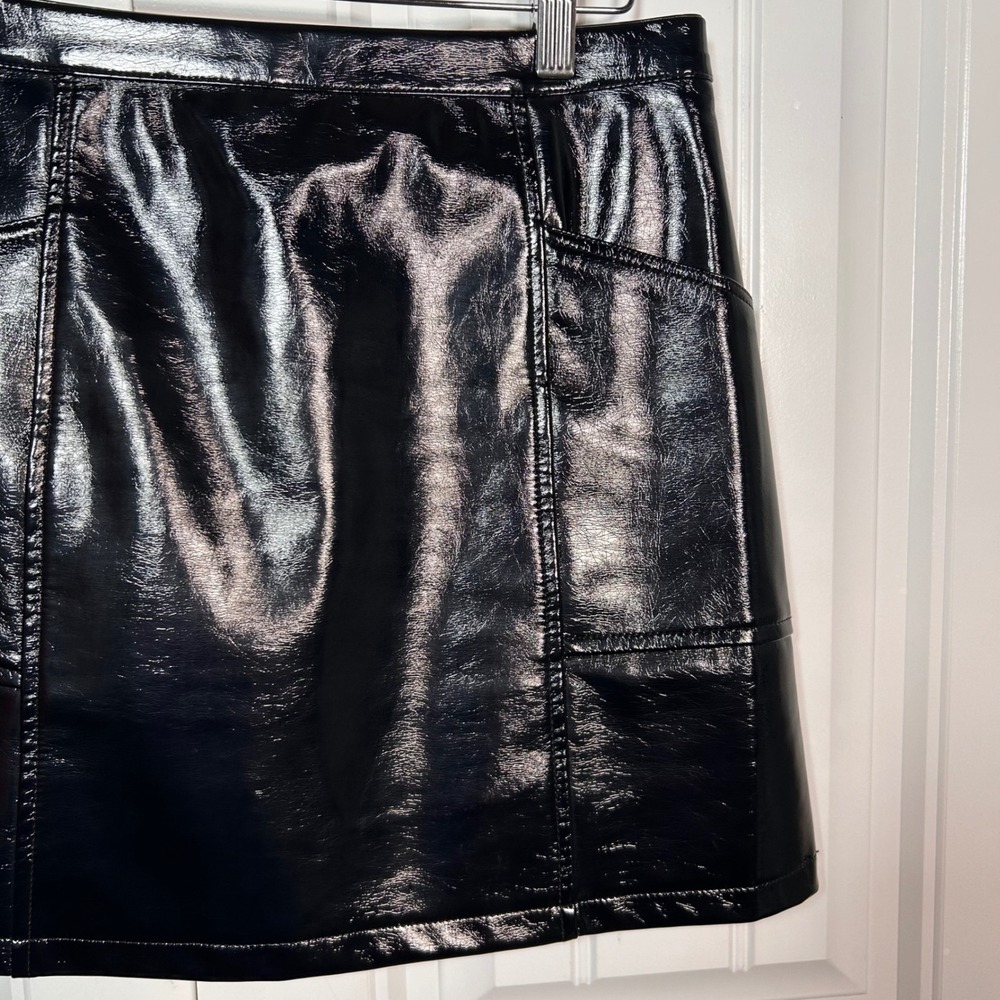 Faux Leather Mini Skirt Womens‎ Medium Size 6-8 Black High Shine Pockets A-Line - Picture 7 of 9